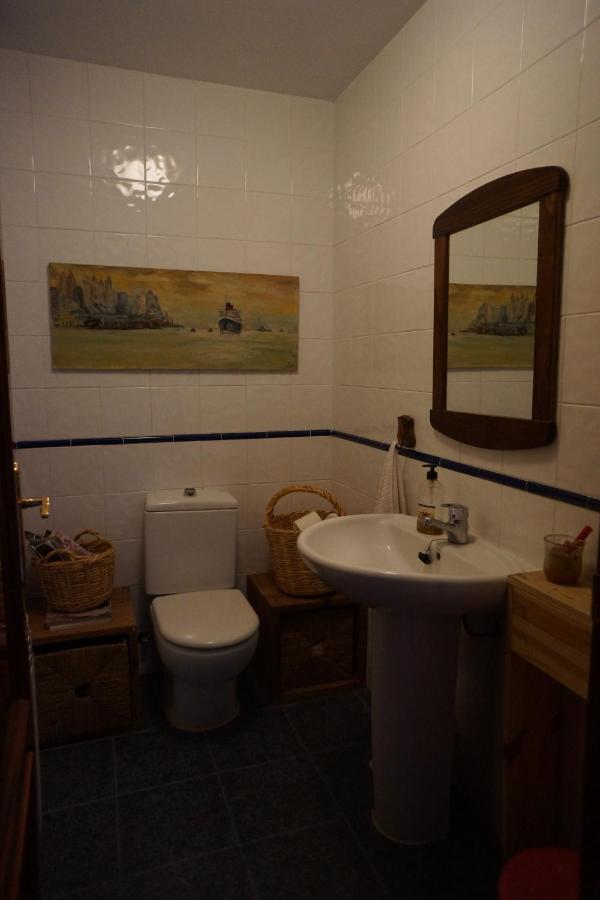 Comfortable Single Bluing Room B&B Granada Exterior photo