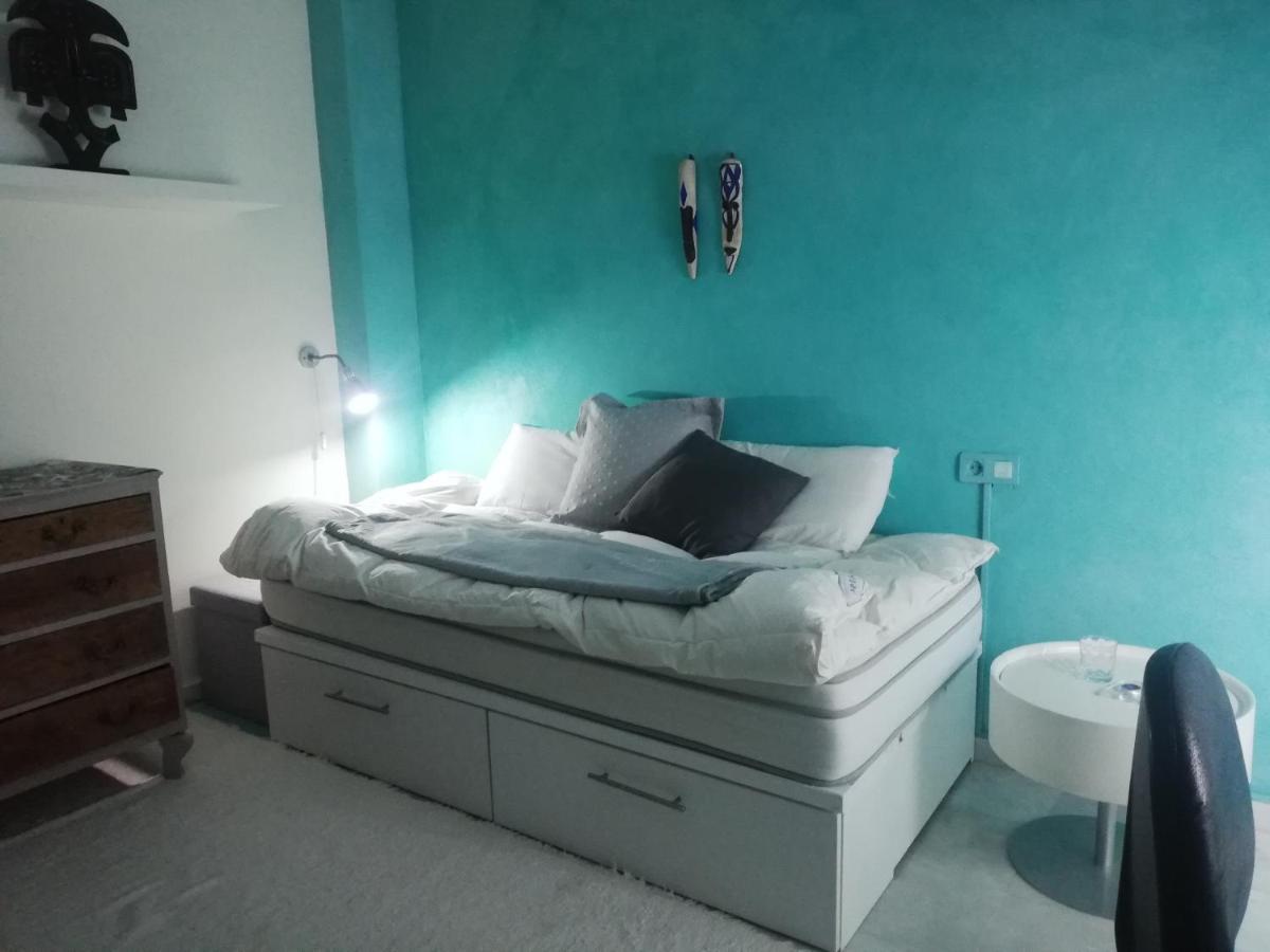 Comfortable Single Bluing Room B&B Granada Exterior photo